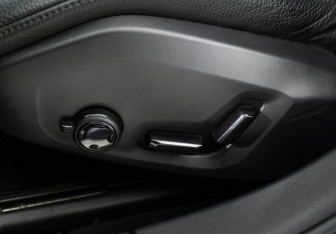 Подержанный автомобиль Volvo S90 2019 года (15 фото)