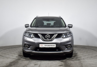 Подержанный автомобиль Nissan X-Trail 2016 года (2 фото)