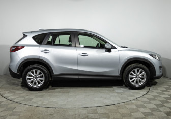 Подержанный автомобиль Mazda CX-5 2016 года (16 фото)