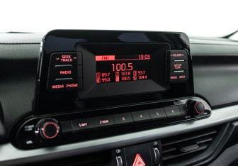 Подержанный автомобиль Kia K3 Sedan 2020 года (15 фото)