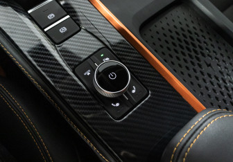 Подержанный автомобиль Omoda S5 GT 2024 года (19 фото)