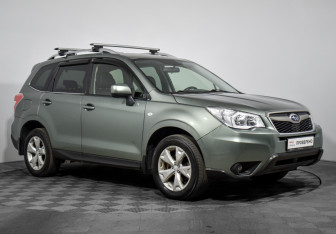 Подержанный автомобиль Subaru Forester Suv 2014 года (3 фото)