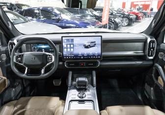 Подержанный автомобиль Jetour T2 2024 года (13 фото)