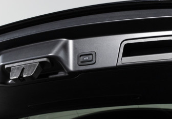 Подержанный автомобиль Land Rover Range Rover Evoque 2019 года (16 фото)