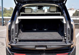 Подержанный автомобиль Land Rover Range Rover 2022 года (23 фото)