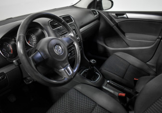 Подержанный автомобиль Volkswagen Golf Wagon 2009 года (9 фото)