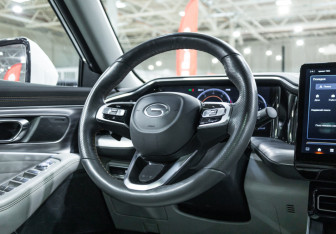 Подержанный автомобиль GAC GS8 2023 года (33 фото)