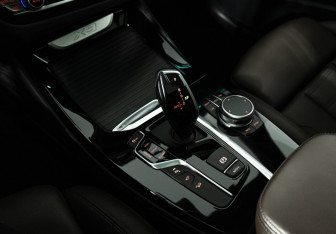 Подержанный автомобиль BMW X3 2019 года (22 фото)