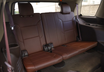 Подержанный автомобиль Chevrolet Tahoe 2016 года (35 фото)