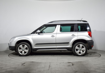 Подержанный автомобиль Skoda Yeti 2013 года (8 фото)