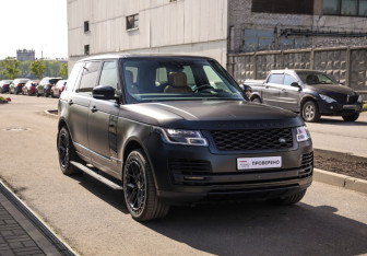 Подержанный автомобиль Land Rover Range Rover 2020 года (5 фото)