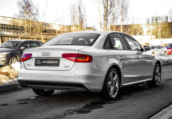 Подержанный автомобиль Audi A4 Sedan 2015 года (5 фото)