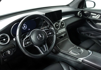 Подержанный автомобиль Mercedes-Benz GLC Coupe 2021 года (11 фото)