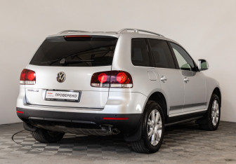 Подержанный автомобиль Volkswagen Touareg 2009 года (5 фото)