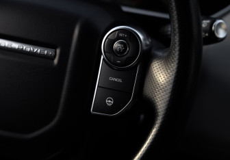 Подержанный автомобиль Land Rover Range Rover Sport 2016 года (13 фото)