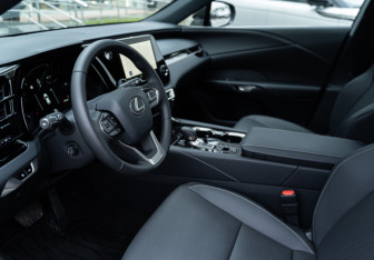 Новый Lexus RX 2025 (11 фото)