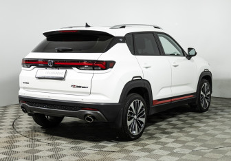 Подержанный автомобиль Changan CS35PLUS 2024 года (5 фото)