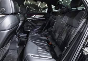 Подержанный автомобиль Audi A6 Sedan 2018 года (21 фото)