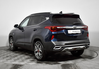 Подержанный автомобиль Kia Seltos 2021 года (7 фото)