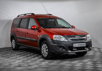 Подержанный автомобиль LADA (ВАЗ) Largus Wagon 2019 года (3 фото)