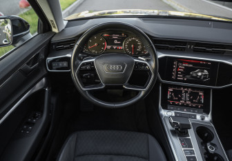 Подержанный автомобиль Audi A6 Wagon 2019 года (14 фото)