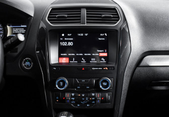 Подержанный автомобиль Ford Explorer 2019 года (19 фото)