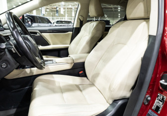 Подержанный автомобиль Lexus RX 2021 года (15 фото)
