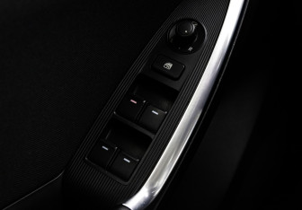 Подержанный автомобиль Mazda CX-5 2013 года (17 фото)