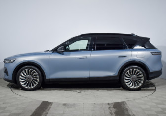 Подержанный автомобиль Voyah Free 2023 года (8 фото)