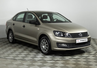 Подержанный автомобиль Volkswagen Polo Sedan 2017 года (3 фото)