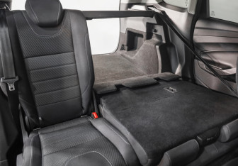 Подержанный автомобиль Ford Kuga 2015 года (23 фото)
