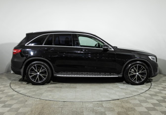 Подержанный автомобиль Mercedes-Benz GLC Coupe 2015 года (4 фото)