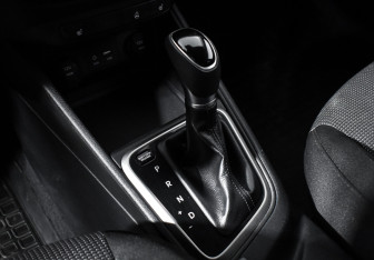 Подержанный автомобиль Hyundai Solaris Sedan 2017 года (11 фото)