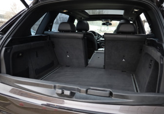 Подержанный автомобиль BMW X5 2015 года (32 фото)