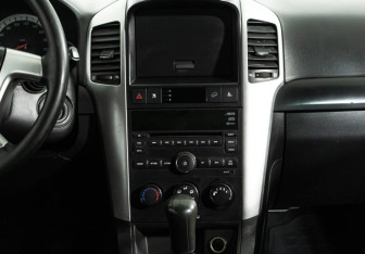 Подержанный автомобиль Chevrolet Captiva 2008 года (14 фото)