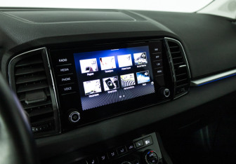Подержанный автомобиль Skoda Karoq 2020 года (16 фото)
