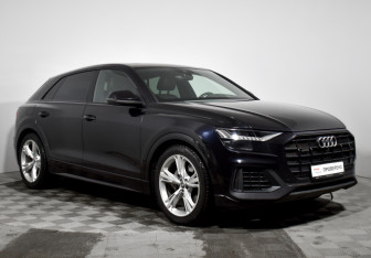 Подержанный автомобиль Audi Q8 2019 года (3 фото)