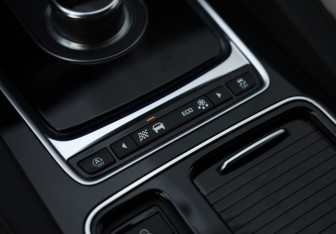 Подержанный автомобиль Jaguar F-Pace 2020 года (21 фото)