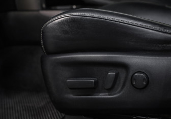 Подержанный автомобиль Toyota RAV4 2015 года (23 фото)