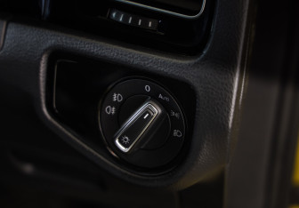 Подержанный автомобиль Volkswagen Golf Hatchback 2017 года (19 фото)