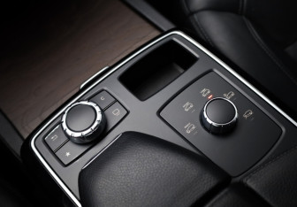 Подержанный автомобиль Mercedes-Benz GLE 2016 года (21 фото)