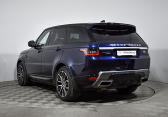 Подержанный автомобиль Land Rover Range Rover Sport 2018 года (7 фото)