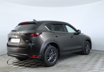 Подержанный автомобиль Mazda CX-5 2019 года (5 фото)