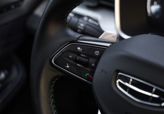 Подержанный автомобиль Geely Preface 2023 года (17 фото)