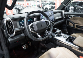 Подержанный автомобиль Jetour T2 2024 года (14 фото)