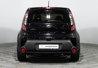 Подержанный автомобиль Kia Soul 2016 года (6 фото)