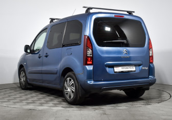 Подержанный автомобиль Citroen Berlingo 2013 года (7 фото)