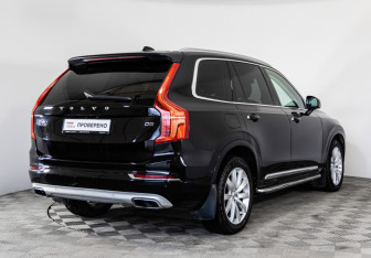 Подержанный автомобиль Volvo XC90 2019 года (5 фото)