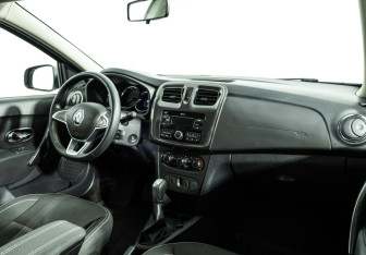 Подержанный автомобиль Renault Logan Sedan 2021 года (9 фото)