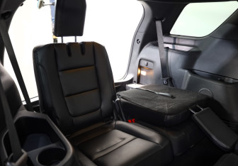 Подержанный автомобиль Ford Explorer 2017 года (29 фото)